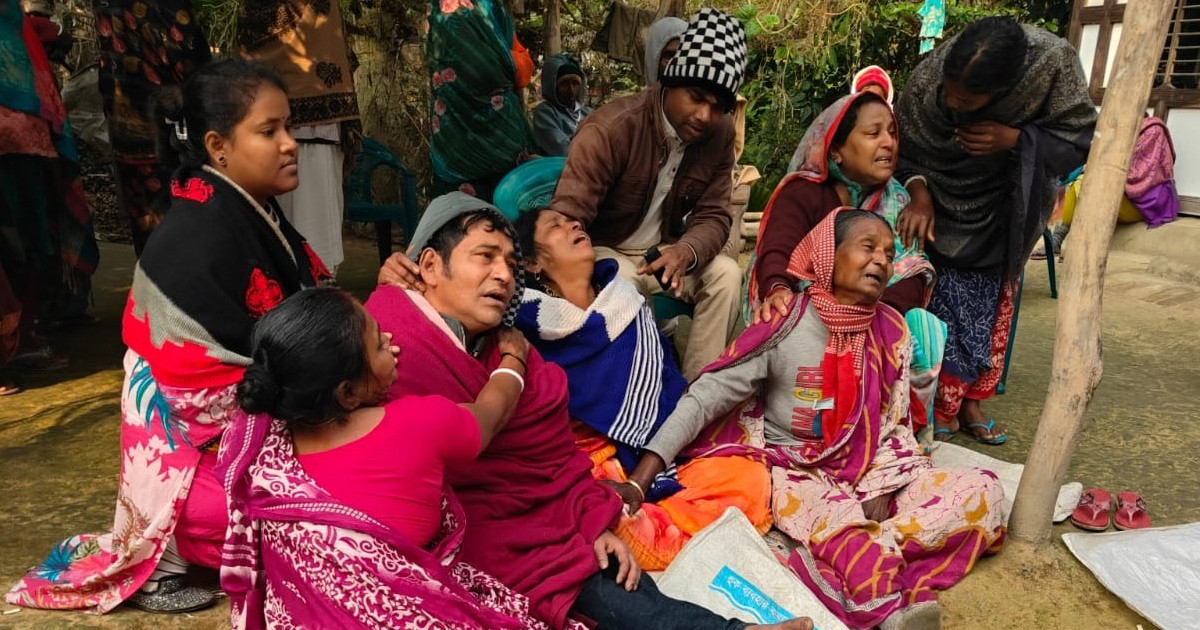 সড়ক দুর্ঘটনায় একই গ্রামের ৫ জন নিহত